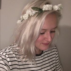 White Flower Crown