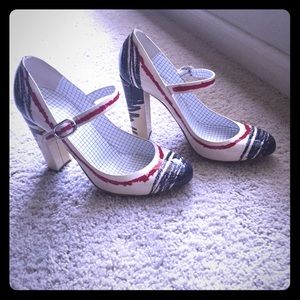 Moschino rare patent leather Mary Janes Moschino rare patent leather Mary Janes