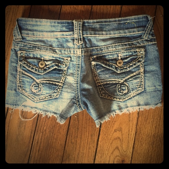 Cut off shorts