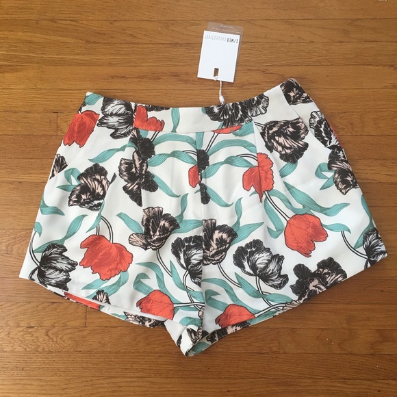 C/MEO COLLECTIVE "Begin Again" Shorts NWT