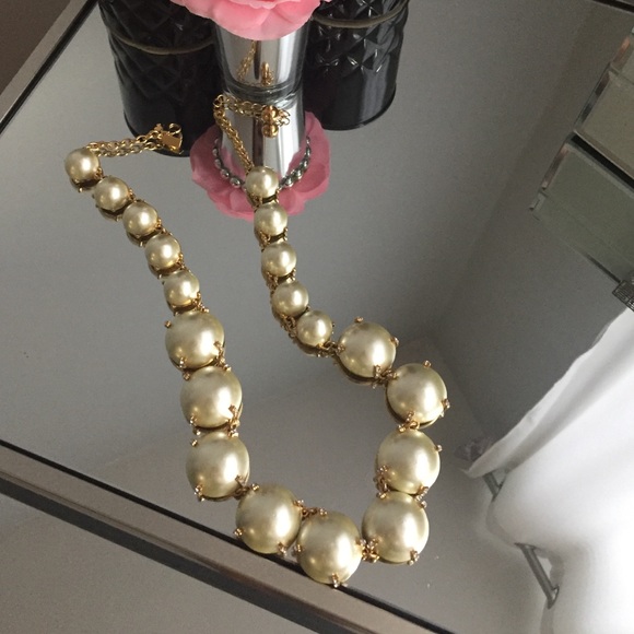 Kate Spade pearl necklace