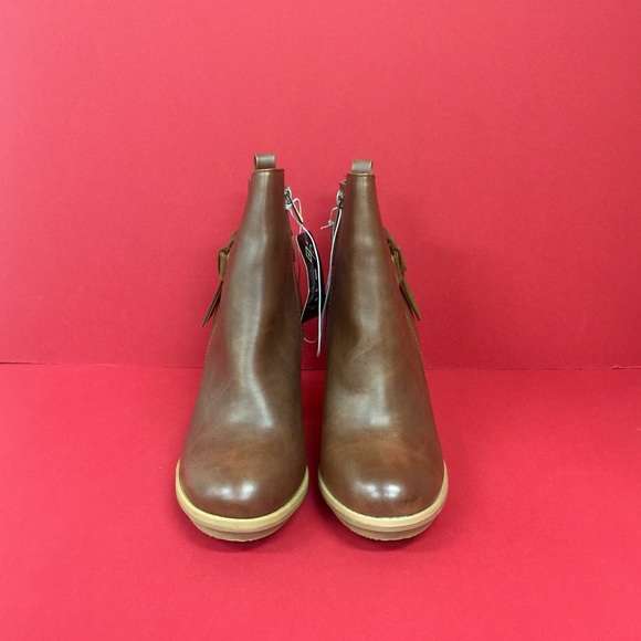 💥FINAL PRICE💥NWT! A+ Cognac Booties - Picture 3 of 4
