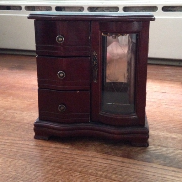 Brown jewelry music box