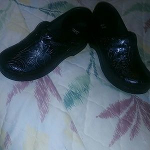Like new black Dansko