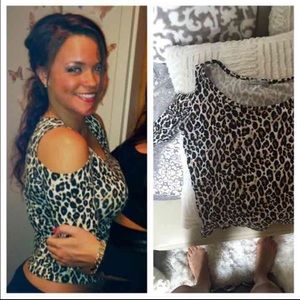 Quarter sleeve cheetah top