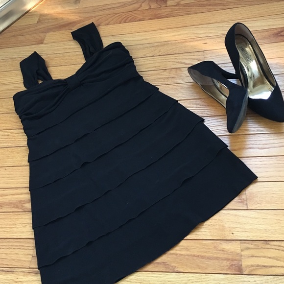 Jrs Medium Little Black Ruffle Dress - Picture 1 of 2