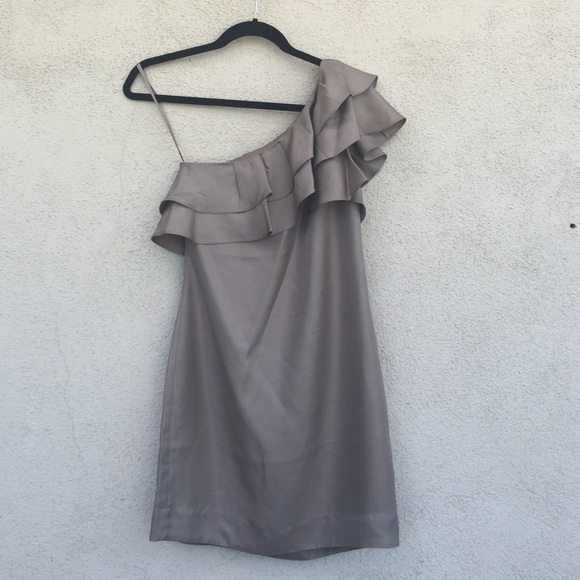 NWT silk dress. Taupe size 2 petite