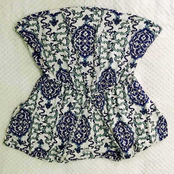 Pretty 100% Silk Top