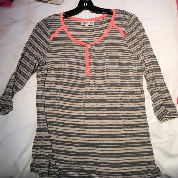 Pink Rose 3/4 sleeve top - Picture 1 of 1