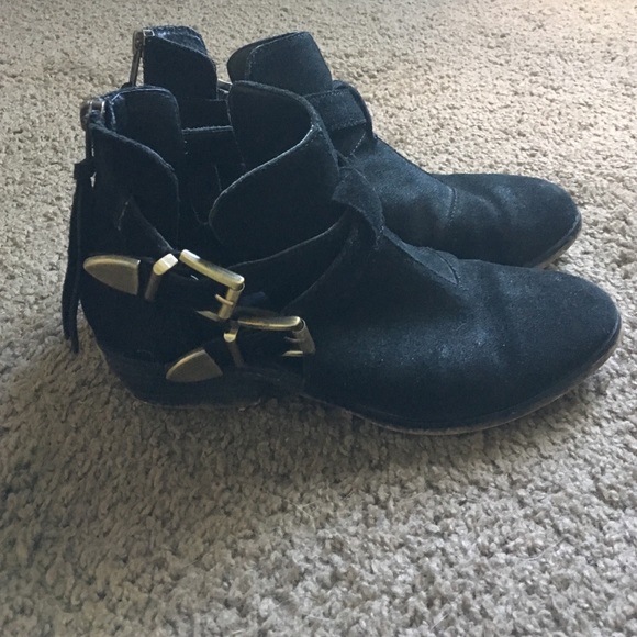 Steve Madden booties