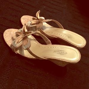 Seychelles Super Cute Cork Wedges!