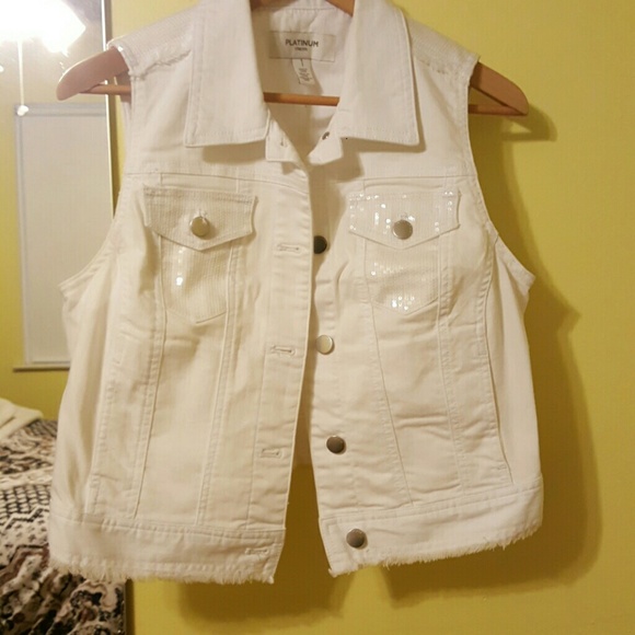 Sequence vest