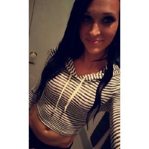 Meet your Posher, Monica