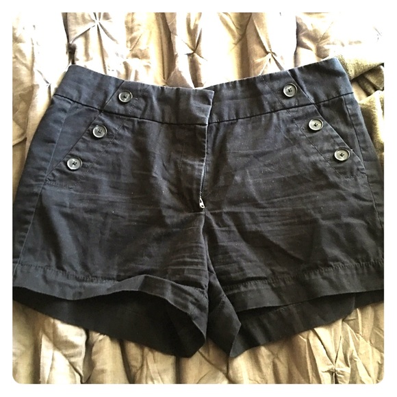Loft riviera short. Navy blue w sailor buttons⚓️