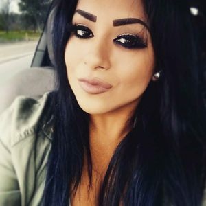 Meet your Posher, Monica