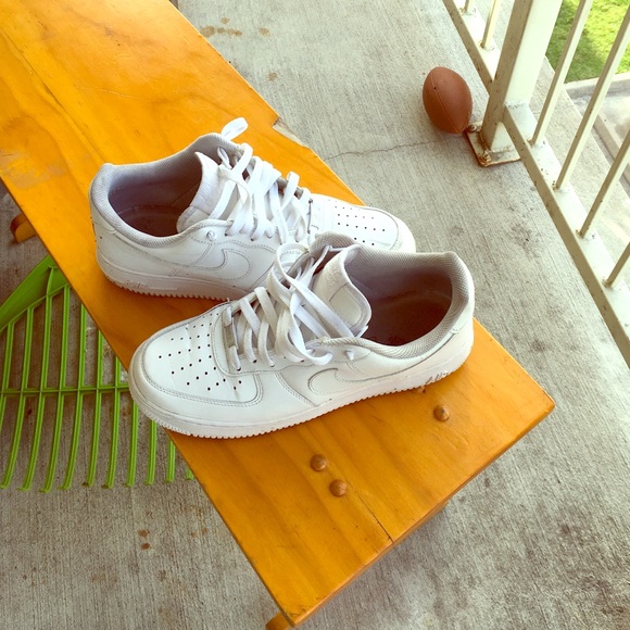 Nikes - Picture 1 of 2