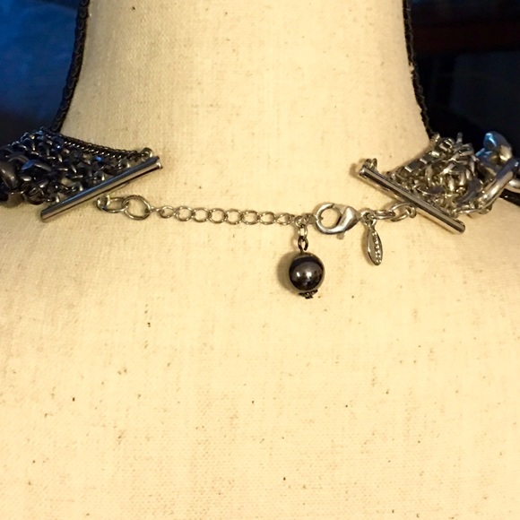 ❗️SOLD❗️Multi strand statement necklace - Picture 2 of 2