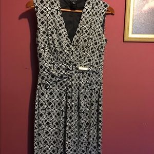 Black and white dress size 6