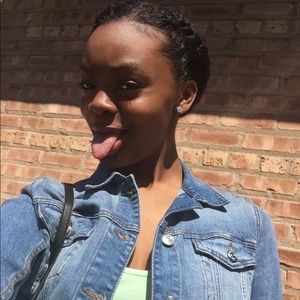 Meet your Posher, Maia