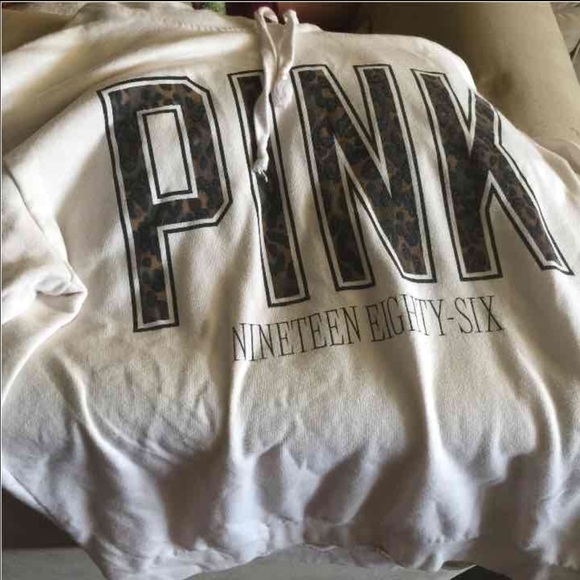 ( TRADED )RARE VS PINK cheetah hoodie