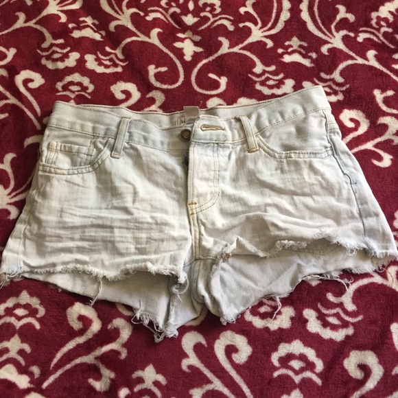 Blue washed out shorts
