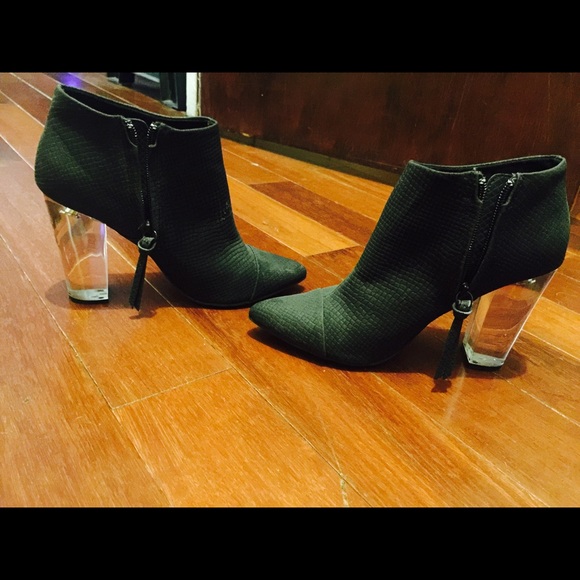 SOLD! Black Lucite Boot | Tildon | - Picture 3 of 4