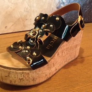Pedro Garcia Diane wedge in black