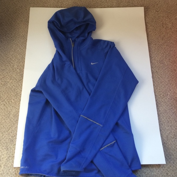 Long sleeve Nike running shirt!