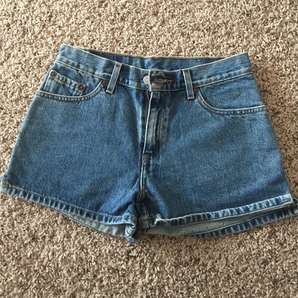 Vintage high-waist Levi's shorts