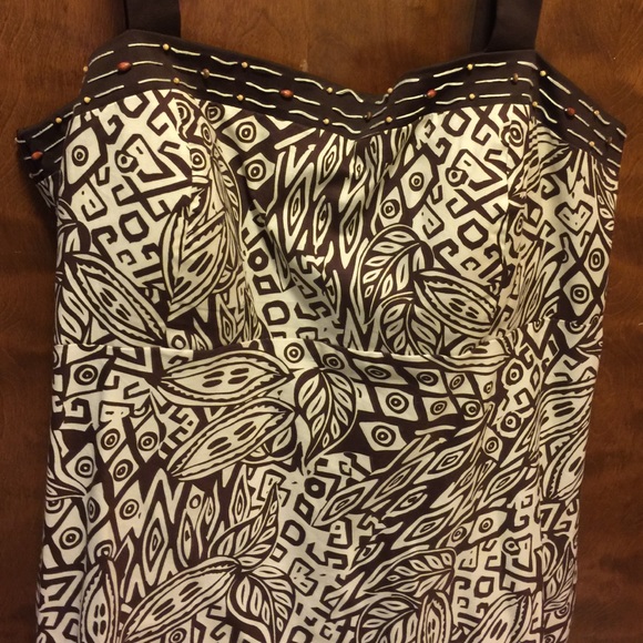 Dress - Picture 2 of 2