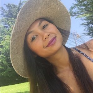 Meet your Posher, Klintip