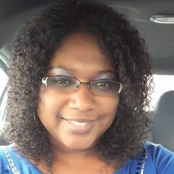 Meet your Posher, Aisha - Picture 1 of 1