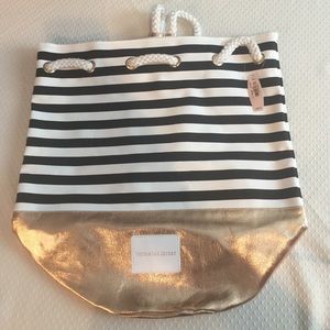 Victoria's Secret Bags - Victoria's Secret Bling Striped Purse Victoria's Secret Bags - Victoria's Secret Bling Striped Purse