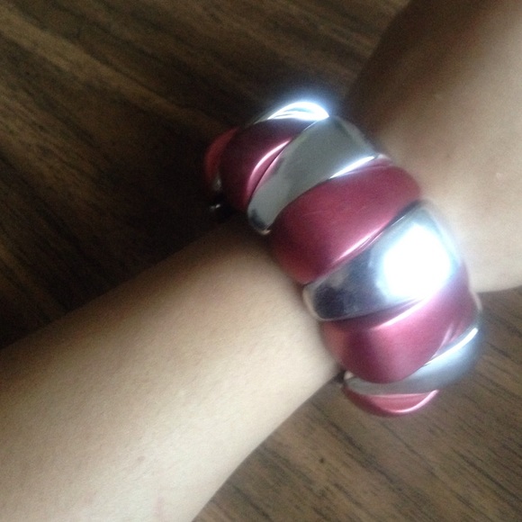 Bracelet - Picture 2 of 2