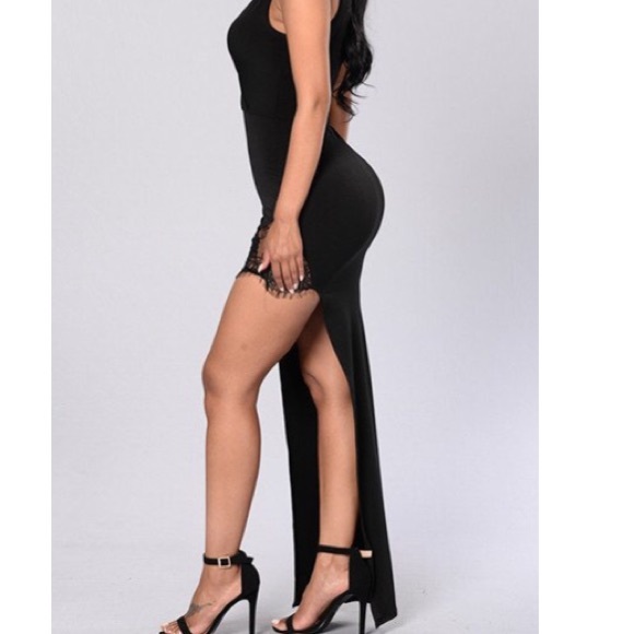 Black dress with Lace detail - Picture 2 of 5