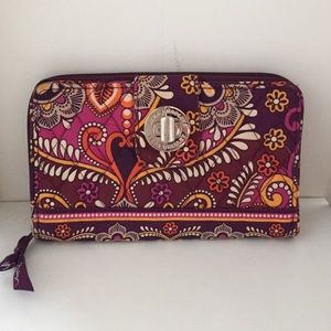 Vera Bradley wallet