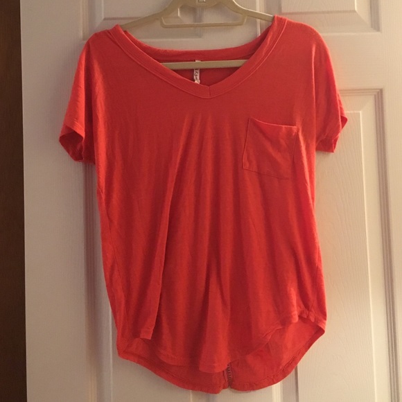 Coral loose pocket T
