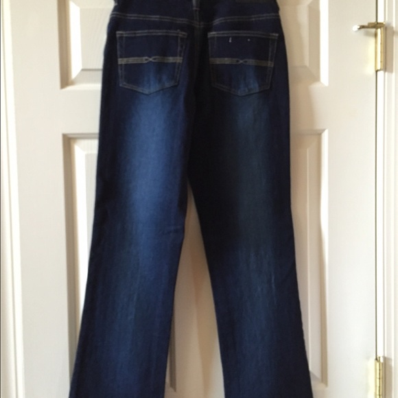 Jeans - Picture 2 of 4
