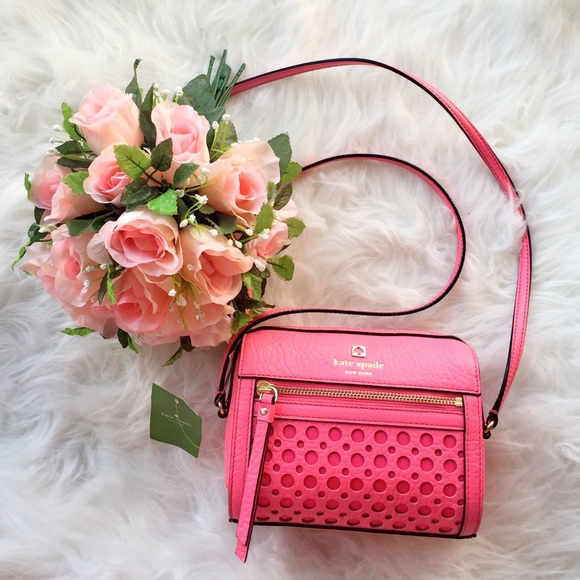 kate spade Handbags - NWT Kate spade crossbody