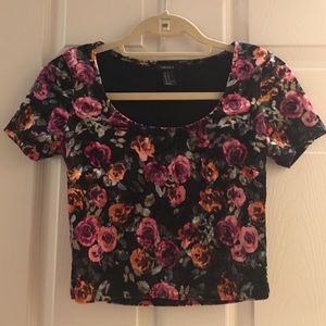 Floral velvet cropped top
