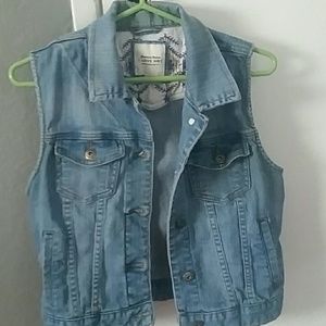 Forever 21jean vest