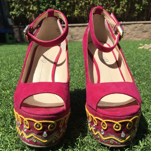 Boutique 9 wedges