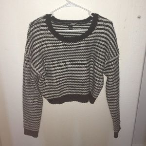 crop top sweater
