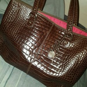 Oscar de la renta bag