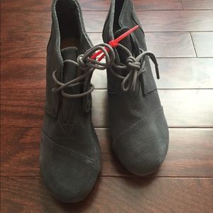 LAST ONE! Beautiful new grey TOMS wedge booties