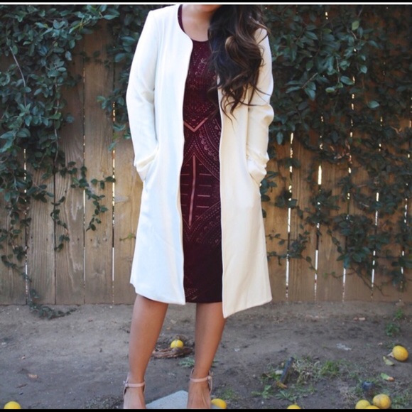 Harlowe & Graham  Jackets & Blazers - 💕HP💕 Harlowe & Graham Cream Coat