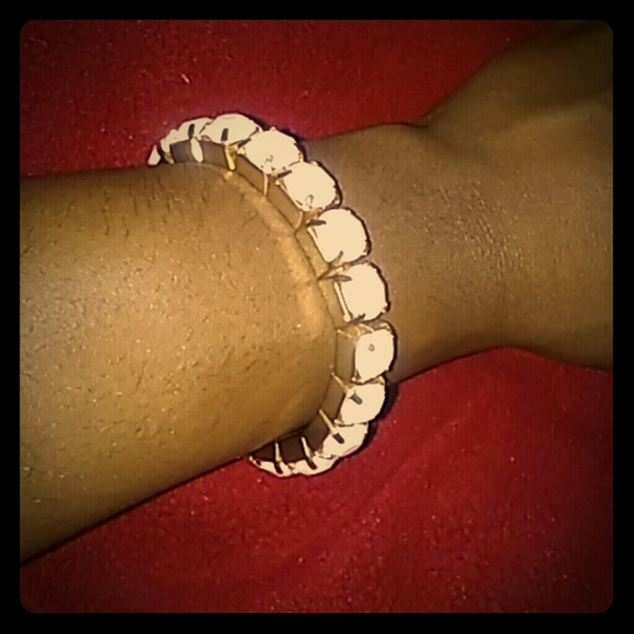 Light pink and gold bracelet