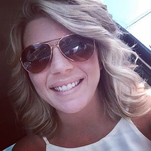 Meet your Posher, Alyssa