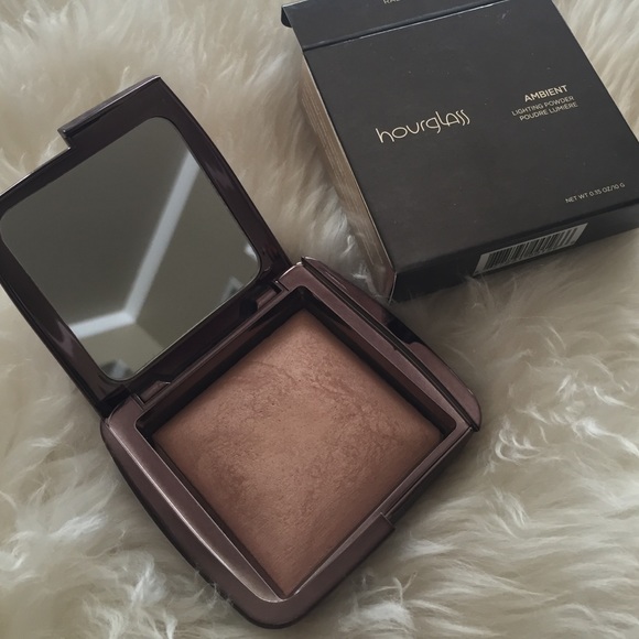 Hourglass Ambient Lighting Powder - Radiant Light