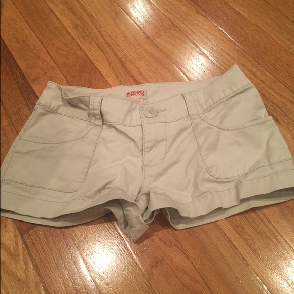 Mossimo Khaki shorts